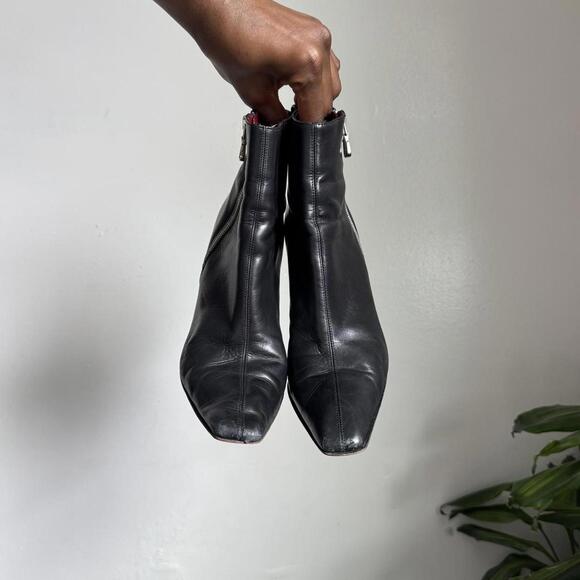 Vintage Donald Pliner Red Lined pointed square toe black Boots size 7.5 - Picture 3 of 8